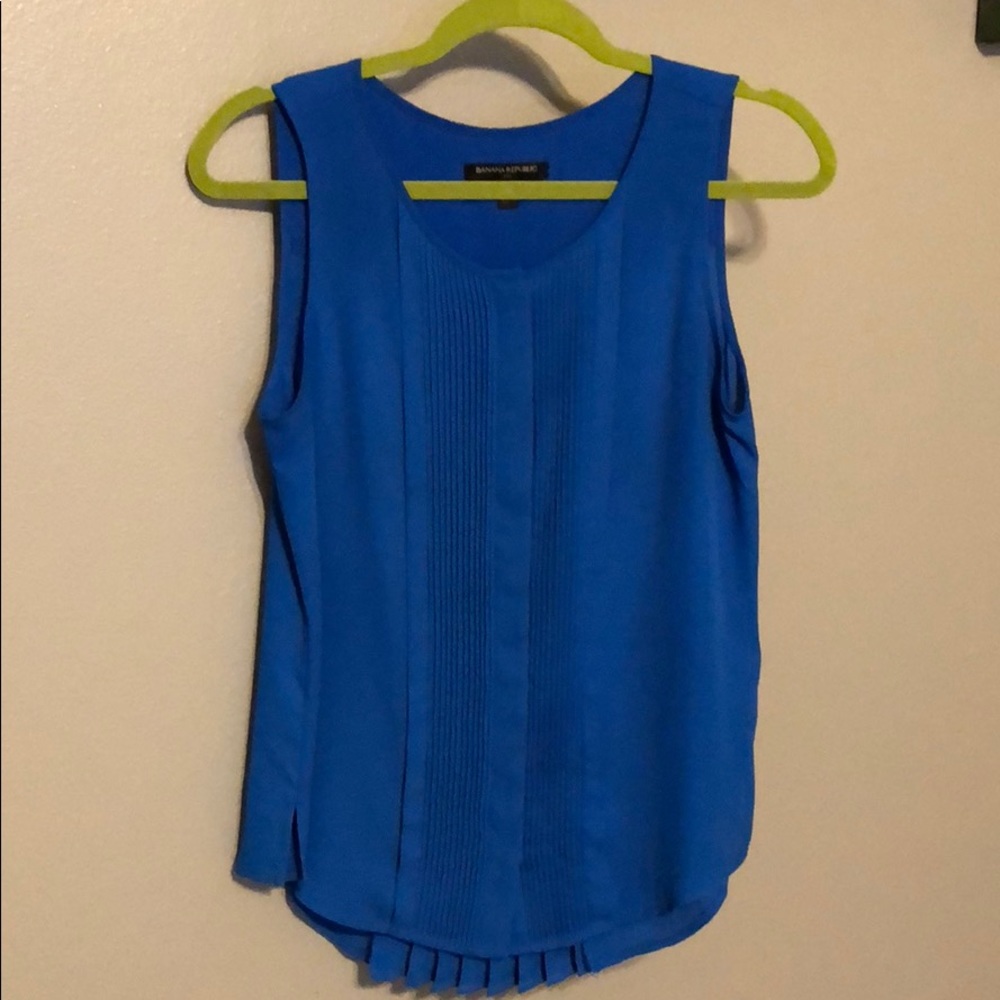 Beautiful blue banana Republic top